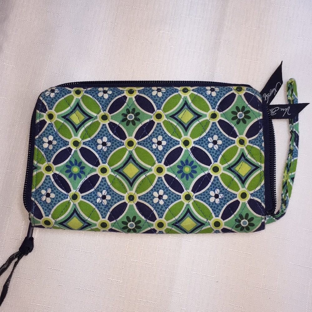 Vera Bradley Daisy Daisy green wallet wristlet